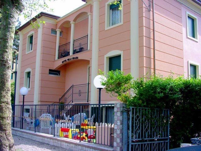 Hotel Villa Grazia Cesena Bagian luar foto